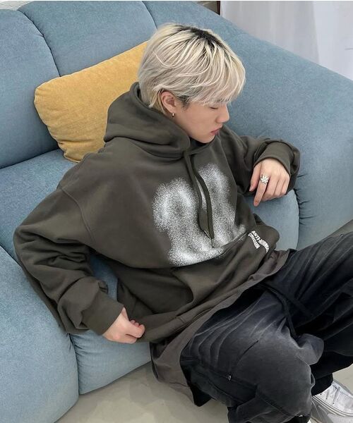 CRIGUN(クリガン)の「エフェクトグラフィックス フードパーカー カーキ(パーカー・レディース・カーキ・X-LARGE/XX-LARGE/MEDIUM/LARGE)」の14枚目の写真