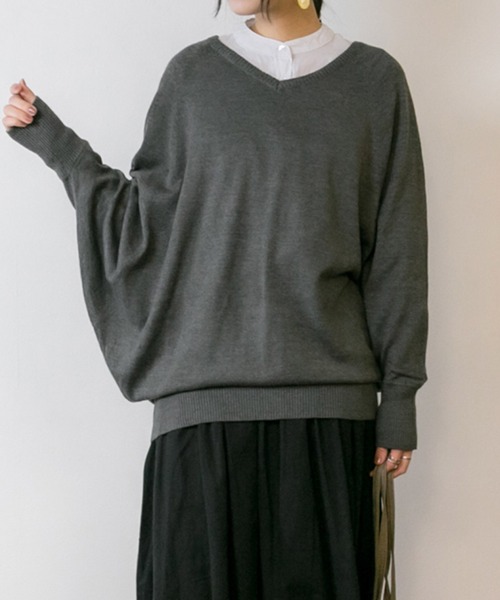 MARAI（マーライ）の「コットンVネックドルマン長袖ニット（ニット/セーター・レディース・マスタード/バーガンディー/ブラック/ダークグリーン/杢グレー/ブルー/グレイッシュベージュ/ネイビー/ホワイト・LL～3L/M～Ｌ/4L～5L）」の14枚目の写真
