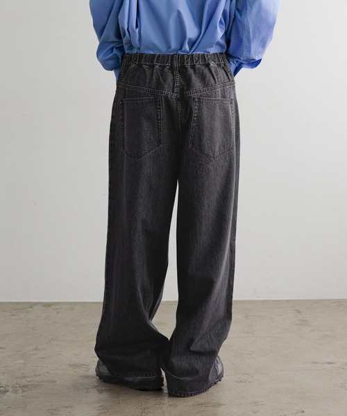 LOWRYS FARM（ローリーズファーム）の「【LFM(U)】DENIMタックワイドパンツ　 606821（デニムパンツ・メンズ・ブラック/ホワイト/インディゴブルー・MEDIUM/LARGE）」の15枚目の写真