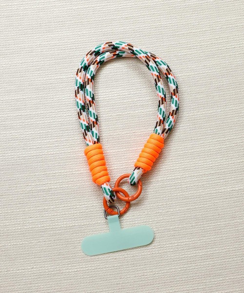 VitaFelice（ヴィータフェリーチェ）の「パラコード ストラップ スマホアクセ バッグチャーム（チャーム・レディース・ブラック/ブルー/ピンク/パープル/イエロー/オレンジ・FREE）」の6枚目の写真