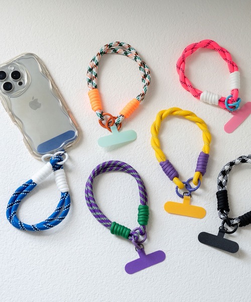 VitaFelice（ヴィータフェリーチェ）の「パラコード ストラップ スマホアクセ バッグチャーム（チャーム・レディース・ブラック/ブルー/ピンク/パープル/イエロー/オレンジ・FREE）」の14枚目の写真