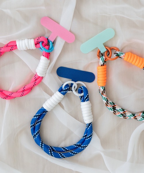 VitaFelice（ヴィータフェリーチェ）の「パラコード ストラップ スマホアクセ バッグチャーム（チャーム・レディース・ブラック/ブルー/ピンク/パープル/イエロー/オレンジ・FREE）」の15枚目の写真