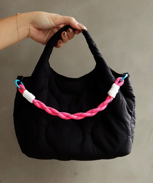 VitaFelice（ヴィータフェリーチェ）の「パラコード ストラップ スマホアクセ バッグチャーム（チャーム・レディース・ブラック/ブルー/ピンク/パープル/イエロー/オレンジ・FREE）」の18枚目の写真