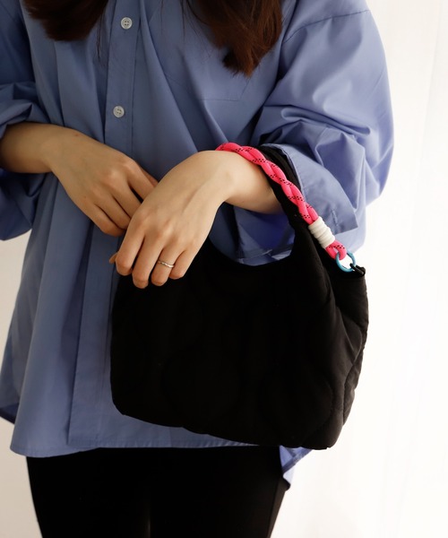 VitaFelice（ヴィータフェリーチェ）の「パラコード ストラップ スマホアクセ バッグチャーム（チャーム・レディース・ブラック/ブルー/ピンク/パープル/イエロー/オレンジ・FREE）」の21枚目の写真