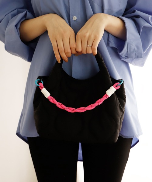 VitaFelice（ヴィータフェリーチェ）の「パラコード ストラップ スマホアクセ バッグチャーム（チャーム・レディース・ブラック/ブルー/ピンク/パープル/イエロー/オレンジ・FREE）」の20枚目の写真