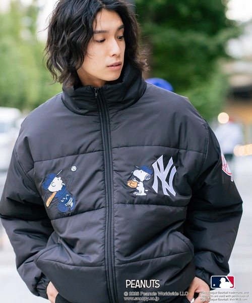 MLB(メジャーリーグベースボール)の「【PEANUTS×MLB】オリジナルデザイン スタンドナイロンパファージャケット 中綿ジャケット ヤンキース ドジャース ホワイトソックス(ブルゾン・メンズ・ブラック系その他/グレー系その他3/ブラック系その他2・LARGE/MEDIUM/X-LARGE)」の3枚目の写真