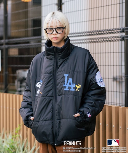 セール】【PEANUTS×MLB】オリジナルデザイン スタンドナイロンパファー