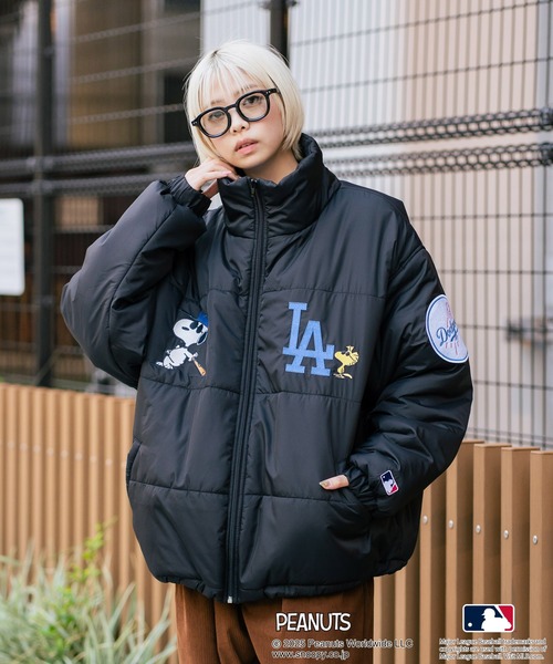 セール】【PEANUTS×MLB】オリジナルデザイン スタンドナイロンパファー