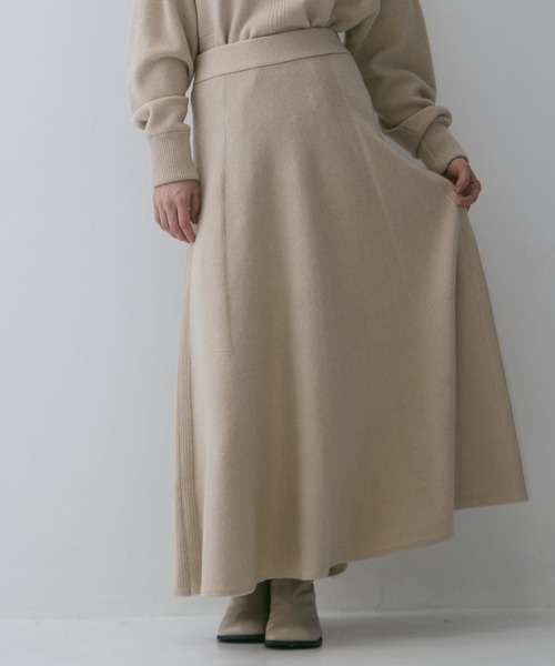 WRAPINKNOT（ラッピンノット）の「【WRAPINKNOT/ラッピンノット】《STUDIOUS別注》 CASHMERE FLARE LONG SKIRT/カシミアフレアロングスカート（スカート・レディース・ダークネイビー/アイボリー/ワイン・0/1）」の2枚目の写真
