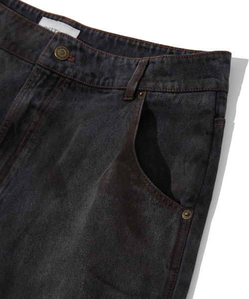 CRITIC（クリティック）の「DIRTY WASHED DENIM PANTS BLACK DENIM（デニムパンツ・レディース・その他・MEDIUM/LARGE/X-LARGE）」の5枚目の写真