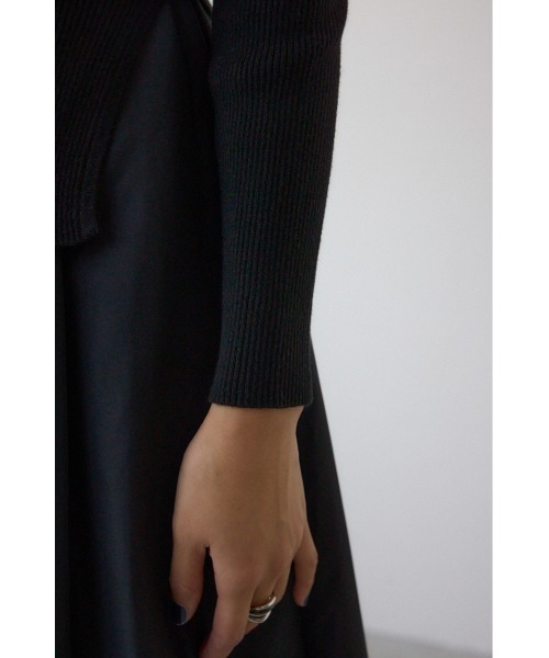 AZUL by moussy（アズールバイマウジー）の「布帛ドッキングドレープニットワンピース（ワンピース・レディース・ブラウン/ブラック・SMALL/MEDIUM）」の11枚目の写真