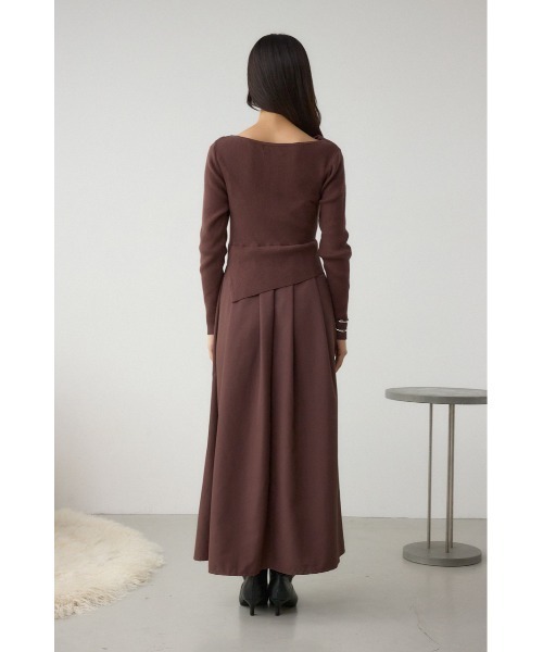 AZUL by moussy（アズールバイマウジー）の「布帛ドッキングドレープニットワンピース（ワンピース・レディース・ブラウン/ブラック・SMALL/MEDIUM）」の18枚目の写真