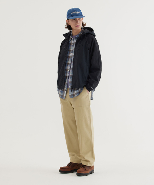 COVERNAT(カバーナット)の「レギュラーベージュサテンパティグパンツ(その他パンツ・レディース・その他・SMALL/MEDIUM/LARGE/X-LARGE)」の4枚目の写真