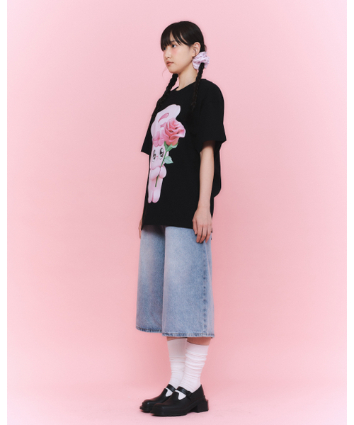LAUGHER（ラファー）の「[Esther Bunny] Rose 3D T-shirt - Black（Tシャツ/カットソー・レディース・その他・MEDIUM/LARGE/X-LARGE）」の3枚目の写真