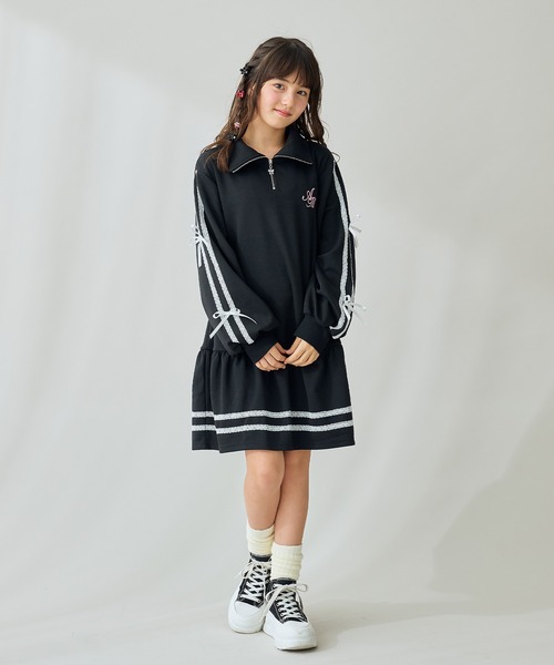 Amourire girl（アムリールガール）の「ハーフZIP リボンラインワンピース（ワンピース・キッズ・ブラック/オフホワイト・130cm/140cm/150cm/160cm）」の15枚目の写真