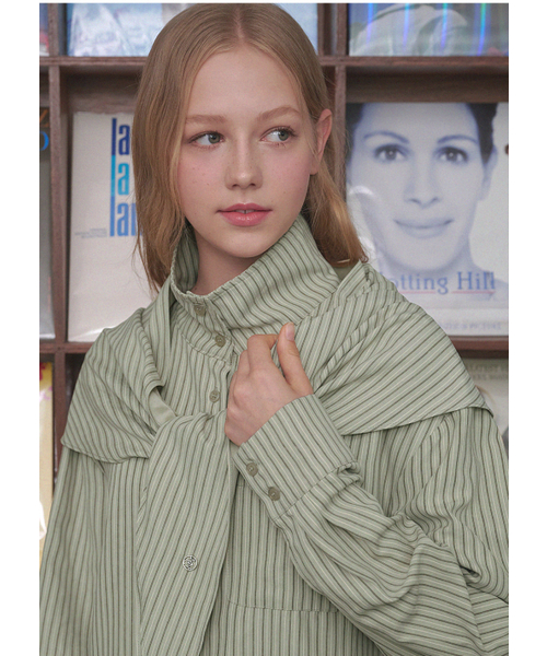 MICANE（ミケーネ）の「シオストライプシャツ-スカーフセットアップ（シャツ/ブラウス・レディース・ライトグリーン/チャコール・SMALL/MEDIUM/LARGE/X-LARGE）」の9枚目の写真