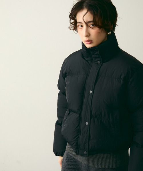 Trish（トリッシュ）の「ハイネックパフィショートジャケット（ダウンジャケット/コート・レディース・ブラック/ベージュ・FREE）」の17枚目の写真