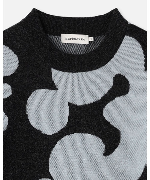 marimekko(マリメッコ)の「Aukio Unikko / knit pullover(ニット/セーター・レディース・グレイッシュブルー・MEDIUM/X-SMALL/SMALL/LARGE)」の7枚目の写真
