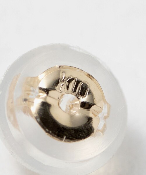 BEAUTY&YOUTH UNITED ARROWS（ビューティーアンドユースユナイテッドアローズ）の「K10 淡水パール ピアス/5mm（ピアス（両耳用）・レディース・オフホワイト・FREE）」の7枚目の写真