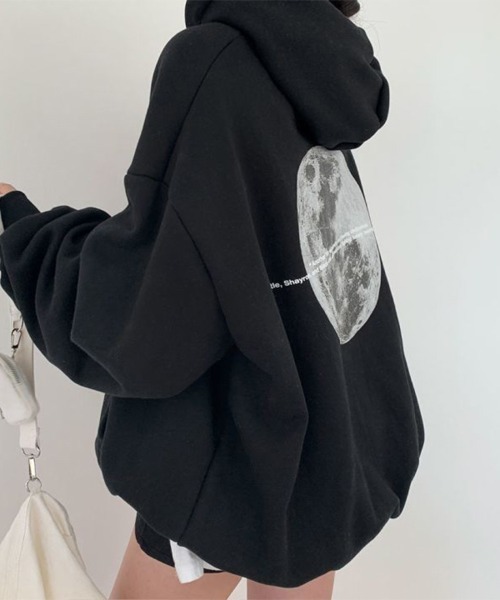 ReRe(リリ)の「グラフィックプルオーバーパーカー(パーカー・レディース・ブラック/ライトグレー/ダークグレー・MEDIUM/LARGE)」の11枚目の写真