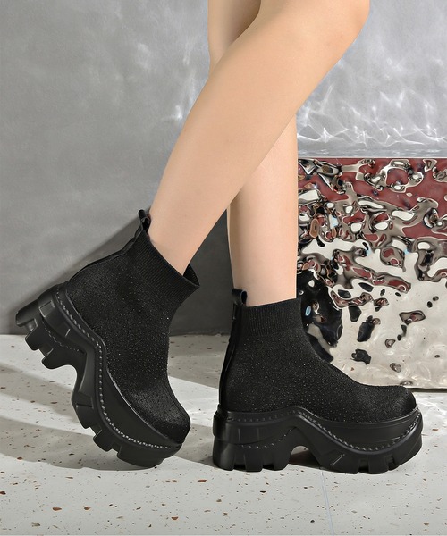 Lace Ladies(レースレディース)の「ソフト リブ 厚底 ショート ブーツ(ブーツ・レディース・ブラック・22.5cm/23cm/23.5cm/24cm/24.5cm/25cm)」の2枚目の写真