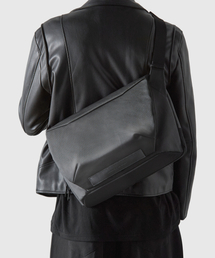 MATHEMATIK（マスマティック）の「キセノンT30メッセンジャーバッグ（メッセンジャーバッグ）」