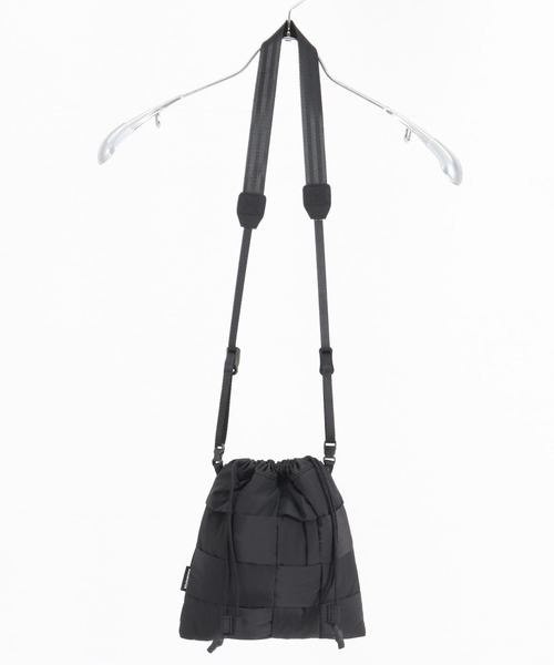 ADAM PATEK(アダムパテック)の「【ADAMPATEK/アダムパテック】braided polyester drawstring bag / 編み込みナイロン巾着バッグ(ショルダーバッグ・メンズ・グレー/ブラック・FREE)」の11枚目の写真