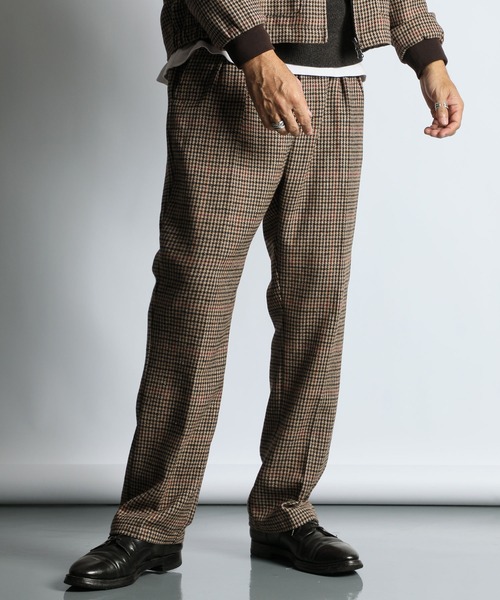 The DUFFER of ST.GEORGE（ザダファーオブセントジョージ）の「TECH TWEED SLACKS：テックツイード レギュラーフィット スラックス（スラックス・メンズ・チャコールグレー/ベージュ・MEDIUM/LARGE/X-LARGE）」の2枚目の写真