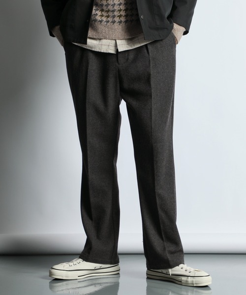 The DUFFER of ST.GEORGE（ザダファーオブセントジョージ）の「TECH TWEED SLACKS：テックツイード レギュラーフィット スラックス（スラックス・メンズ・チャコールグレー/ベージュ・MEDIUM/LARGE/X-LARGE）」の3枚目の写真