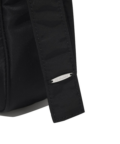 COVERNAT(カバーナット)の「CLOVER HEART NYLON BUCKLE SHOULDER BAG(ショルダーバッグ・レディース・ブラック・FREE)」の8枚目の写真