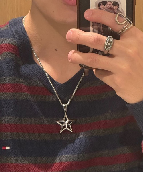 SBG（エスビー）の「インフルエンサー みっち～ × SBG ラギット スターネックレス（ネックレス・メンズ・シルバー・FREE）」の3枚目の写真