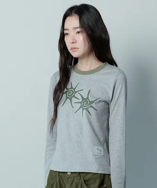 COIRIS_(コイリス)の「◇COIRIS◇<新色追加>ブランド直輸入正規品/ソルナ Rネック ロング スリーブ Tシャツ SOLUNA R-NECK LONG SLEEVE T(Tシャツ/カットソー・レディース・グレー/ブラック/ホワイト・FREE)」の8枚目の写真