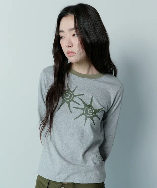 COIRIS_(コイリス)の「◇COIRIS◇<新色追加>ブランド直輸入正規品/ソルナ Rネック ロング スリーブ Tシャツ SOLUNA R-NECK LONG SLEEVE T(Tシャツ/カットソー・レディース・グレー/ブラック/ホワイト・FREE)」の5枚目の写真
