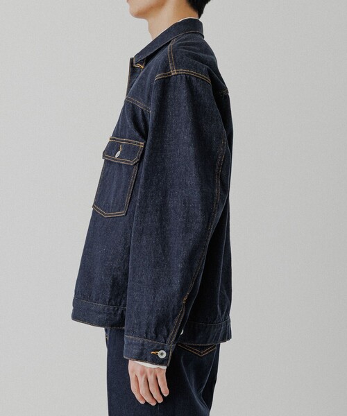 ADAM ET ROPE'（アダムエロペ）の「デニム トラッカー ジャケット / ADAM ET ROPE' JEANS -PERS-（デニムジャケット・メンズ・ネイビー/ブラック系その他・M/L/S）」の6枚目の写真