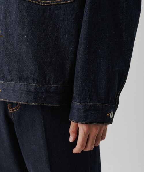 ADAM ET ROPE'（アダムエロペ）の「デニム トラッカー ジャケット / ADAM ET ROPE' JEANS -PERS-（デニムジャケット・メンズ・ネイビー/ブラック系その他・M/L/S）」の10枚目の写真