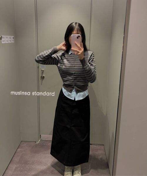 MUSINSA STANDARD WOMAN（ムシンサスタンダードウーマン）の「ウィメンズストライプラウンドネックカーディガン[ダークグレー]（カーディガン/ボレロ・レディース・その他・X-SMALL/SMALL/MEDIUM/LARGE）」の8枚目の写真