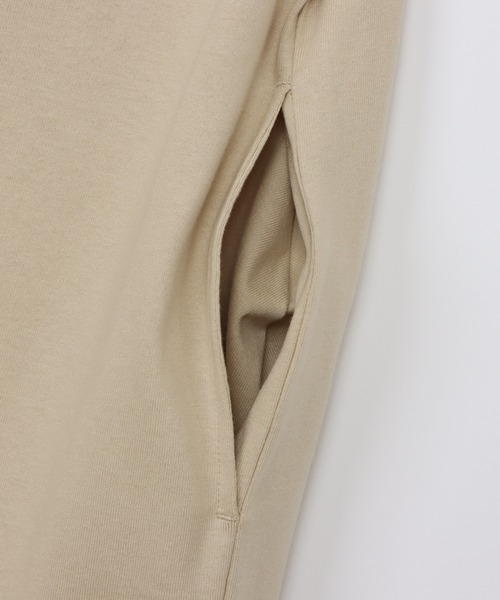 Champion(チャンピオン)の「【Champion/チャンピオン】レディース ワンピース(ワンピース・レディース・ベージュ系その他4/モスグリーン/ホワイト/ブラウン系/ブラック系その他・LARGE/MEDIUM)」の21枚目の写真