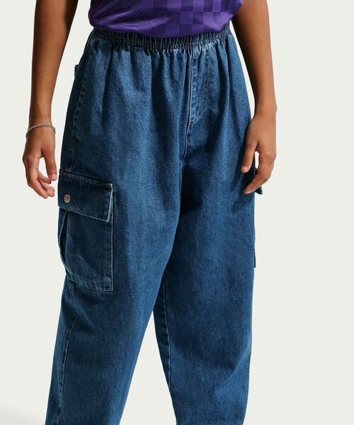 NIKE(ナイキ)の「ナイキ スポーツウェア コレクション ジュニア デニム カーゴ パンツ / Nike Sportswear Collection Big Kids' Denim Cargo Pants IO0197-461 Mystic Navy(デニムパンツ・キッズ・ブルー系その他・140/160/150)」の3枚目の写真