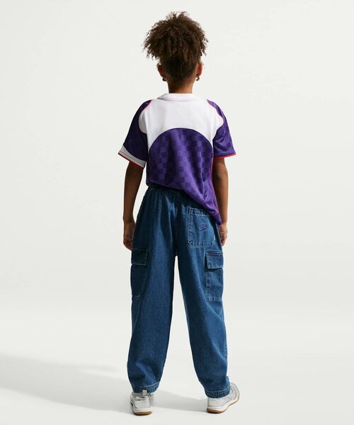 NIKE(ナイキ)の「ナイキ スポーツウェア コレクション ジュニア デニム カーゴ パンツ / Nike Sportswear Collection Big Kids' Denim Cargo Pants IO0197-461 Mystic Navy(デニムパンツ・キッズ・ブルー系その他・140/160/150)」の7枚目の写真