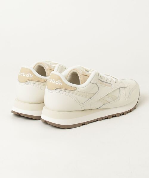 Reebok(リーボック)の「クラシックレザー / CLASSIC LEATHER(スニーカー・メンズ・アイボリー/グレー・24.5cm/23.5cm/23.0cm/22.5cm/29.0cm/28.5cm/28.0cm/27.5cm/27.0cm/26.5cm/26.0cm/25.5cm/25.0cm/24.0cm/31cm/30.0cm)」の13枚目の写真