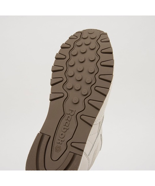 Reebok(リーボック)の「クラシックレザー / CLASSIC LEATHER(スニーカー・メンズ・アイボリー/グレー・24.5cm/23.5cm/23.0cm/22.5cm/29.0cm/28.5cm/28.0cm/27.5cm/27.0cm/26.5cm/26.0cm/25.5cm/25.0cm/24.0cm/31cm/30.0cm)」の9枚目の写真