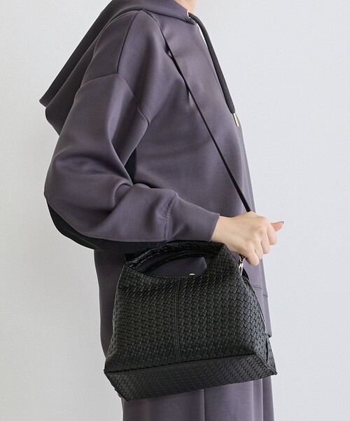 NICOLE white(ニコルホワイト)の「メッシュ型押し2WAYバッグ(ショルダーバッグ・レディース・ブラック/オレンジ/ライトグレー・FREE)」の1枚目の写真