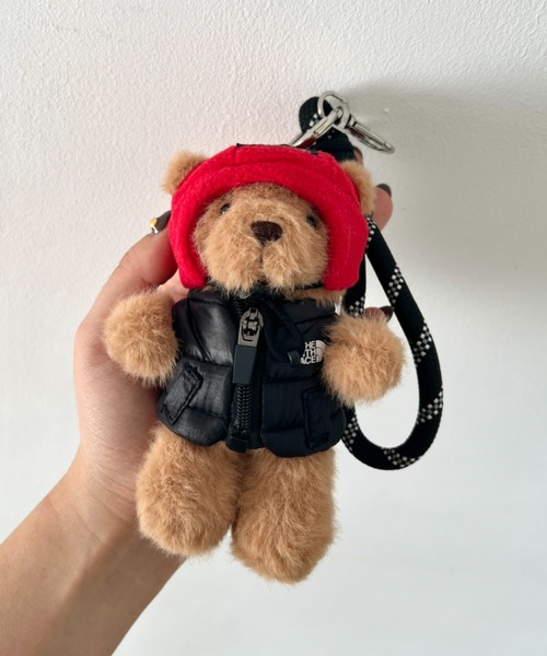 THE NORTH FACE(ザノースフェイス)の「国内未発売 THE NORTH FACE(ザ・ノースフェイス)/ヌプシベスト キーホルダー ベア クマさん マスコット キーホルダー キーリング バッグチャーム/NUPTSE VEST BEAR KEYRING(キーホルダー・レディース・ブラック/ブラウン/ブルー・FREE)」の5枚目の写真