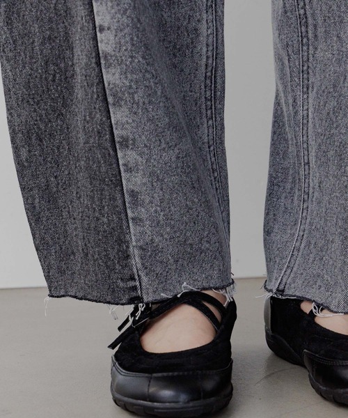 BAYFLOW（ベイフロー）の「[抗菌消臭/撥水加工]クロスベルトバレエスニーカー（バレエシューズ・レディース・ベージュ/ブラック・LARGE/MEDIUM）」の4枚目の写真