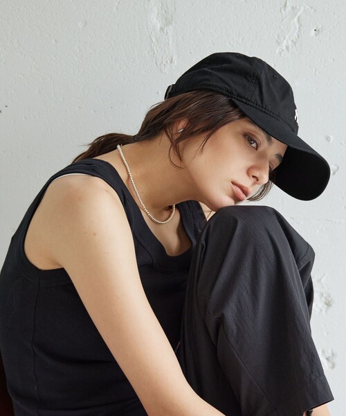 NEW ERA（ニューエラ）の「【別注】＜NEW ERA＞920 TW/MLB キャップ（キャップ・レディース・ベージュ/ダークグレー/オフホワイト/ブラック/ライトグレー・FREE）」の16枚目の写真