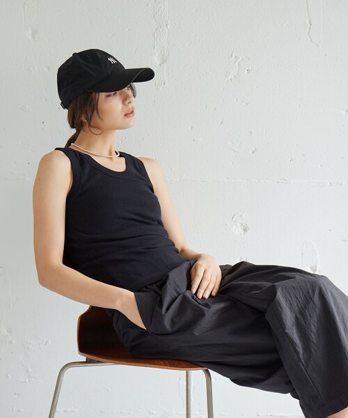 NEW ERA（ニューエラ）の「【別注】＜NEW ERA＞920 TW/MLB キャップ（キャップ・レディース・ベージュ/ダークグレー/オフホワイト/ブラック/ライトグレー・FREE）」の18枚目の写真