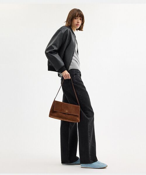 COACH(コーチ)の「チェルシー ショルダー バッグ 30(ショルダーバッグ・レディース・ブラウン系その他・ONE)」の3枚目の写真