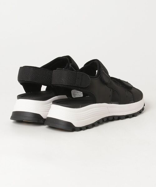 Clarks(クラークス)の「ATLTrek Surf / ATL トレック サーフ (ブラックレザー)(サンダル・レディース・ブラック・UK6/UK5.5/UK5/UK4.5/UK4/UK3.5/UK3)」の6枚目の写真