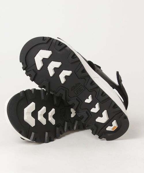 Clarks(クラークス)の「ATLTrek Surf / ATL トレック サーフ (ブラックレザー)(サンダル・レディース・ブラック・UK6/UK5.5/UK5/UK4.5/UK4/UK3.5/UK3)」の2枚目の写真
