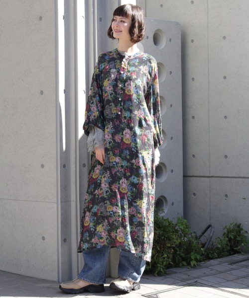 H.A.K(ハク)の「キュプラモダールカルゼTRACE FLORALプリントバルーンプリントワンピース(ワンピース・レディース・ベージュ/ダークグレー・FREE)」の1枚目の写真